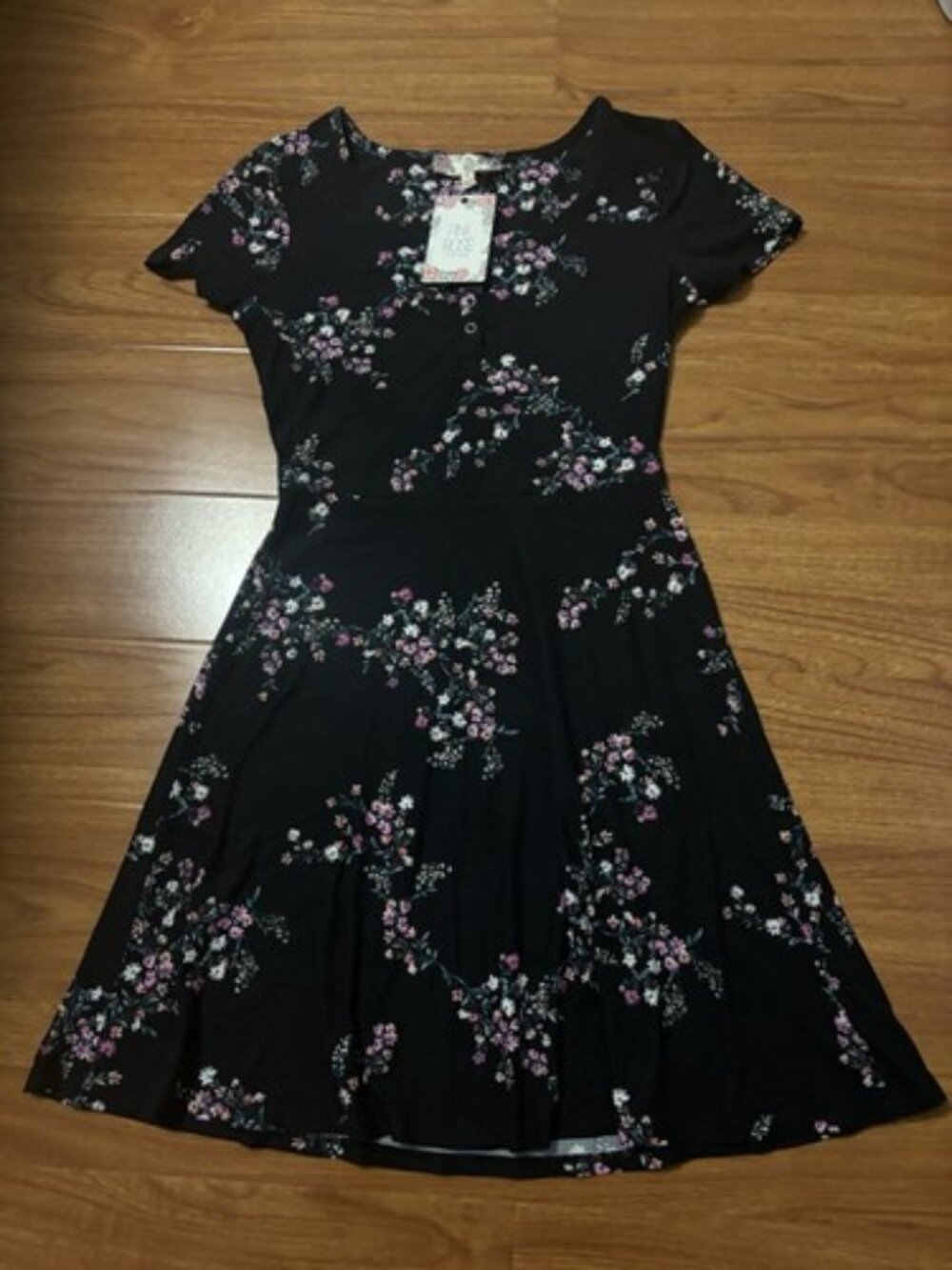 Womens Pink Rose Dress Size Small